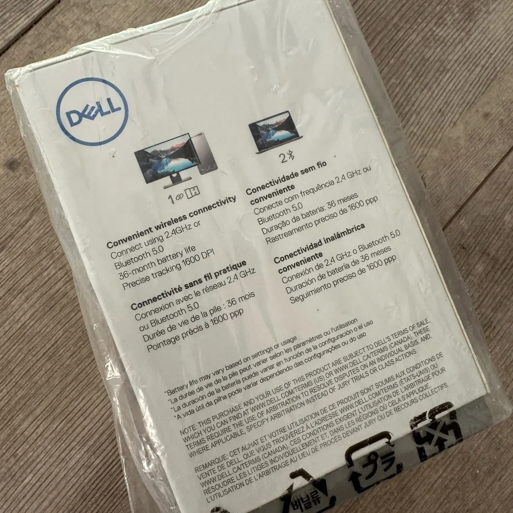 Dell Mobile Wireless Mouse Titan Gray New in box
